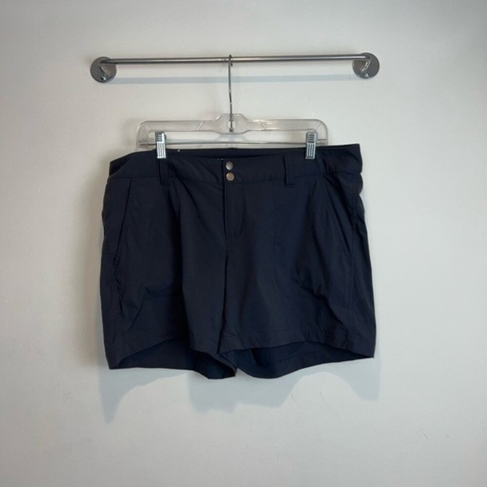 Columbia Omni-Sheild Advanced Repellency shorts 16